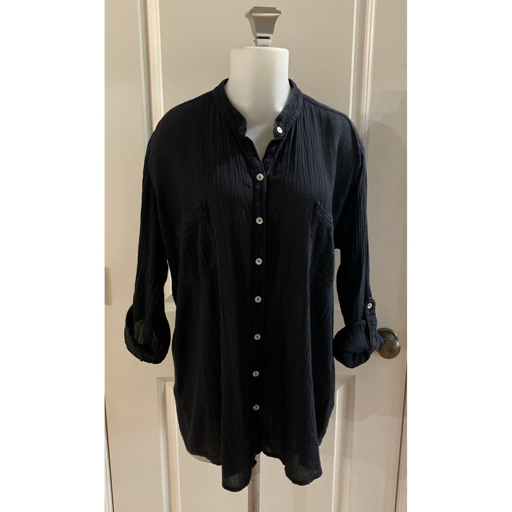 Nation Ltd Women Size Medium Black Button Down Gauze Rolled Sleeve Shirt
